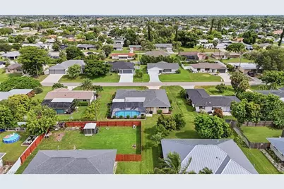 128 SE 45th St, Cape Coral, FL 33904 - Photo 41