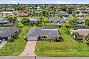 128 SE 45th St, Cape Coral, FL 33904 - Photo 3