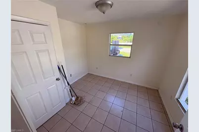 2247 Henderson Ave, Fort Myers, FL 33916 - Photo 5