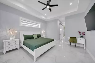 329 NE 6th St, Cape Coral, FL 33909 - Photo 23
