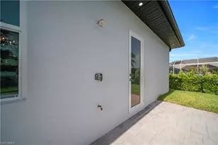 329 NE 6th St, Cape Coral, FL 33909 - Photo 37