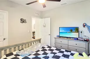 3106 NE 7th Ave, Cape Coral, FL 33909 - Photo 9