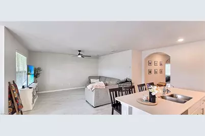 3106 NE 7th Ave, Cape Coral, FL 33909 - Photo 17