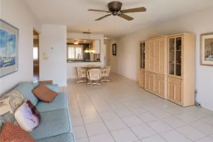 11220 Caravel Cir, Fort Myers, FL 33908 - Photo 7