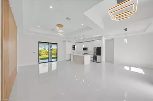 908 NE 11th Ave, Cape Coral, FL 33909 - Photo 3