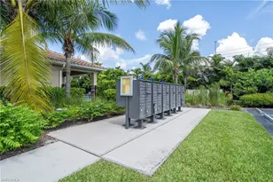 8051 Venetian Pointe Dr, Fort Myers, FL 33908 - Photo 47