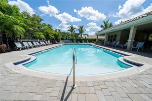 8051 Venetian Pointe Dr, Fort Myers, FL 33908 - Photo 43