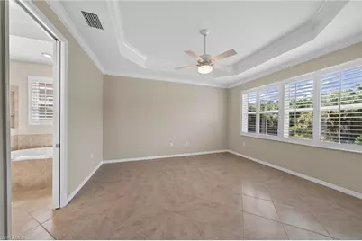 8051 Venetian Pointe Dr, Fort Myers, FL 33908 - Photo 23