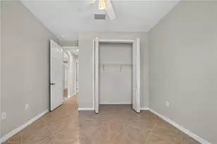 8051 Venetian Pointe Dr, Fort Myers, FL 33908 - Photo 11