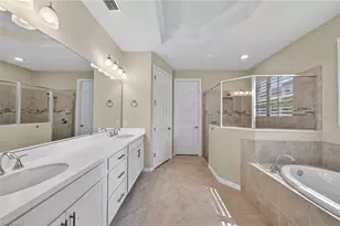 8051 Venetian Pointe Dr, Fort Myers, FL 33908 - Photo 39