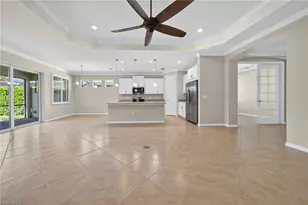 8051 Venetian Pointe Dr, Fort Myers, FL 33908 - Photo 19