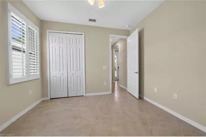 8051 Venetian Pointe Dr, Fort Myers, FL 33908 - Photo 9