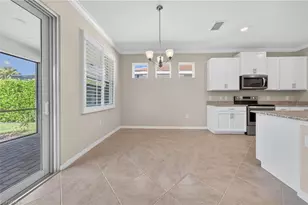 8051 Venetian Pointe Dr, Fort Myers, FL 33908 - Photo 29