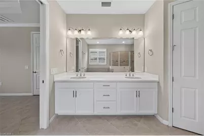 8051 Venetian Pointe Dr, Fort Myers, FL 33908 - Photo 35