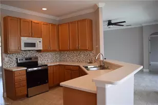 3741 Ashley Ct, Naples, FL 34116 - Photo 13