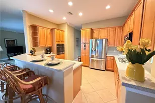 10530 Bellagio Dr, Fort Myers, FL 33913 - Photo 9
