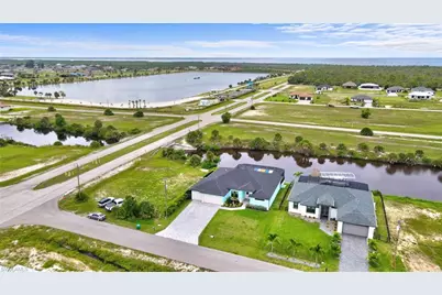 3726 NW 42nd Pl, Cape Coral, FL 33993 - Photo 9