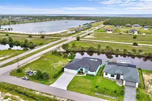 3726 NW 42nd Pl, Cape Coral, FL 33993 - Photo 9