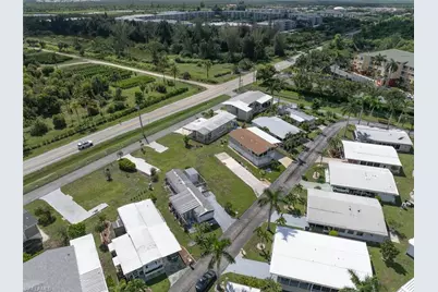 241 Daisy Ave, Fort Myers, FL 33908 - Photo 9