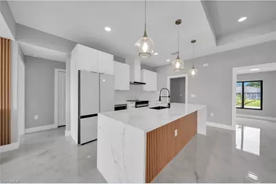 2507 39th St SW, Lehigh Acres, FL 33976 - Photo 9