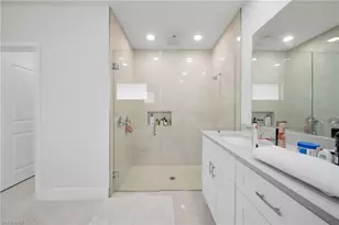 104 SW 34th Pl, Cape Coral, FL 33991 - Photo 17