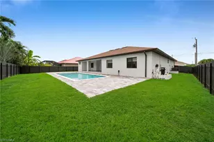 104 SW 34th Pl, Cape Coral, FL 33991 - Photo 31