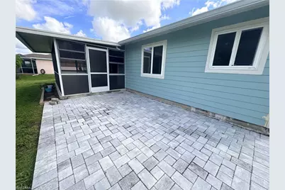804 NE 7th Pl, Cape Coral, FL 33909 - Photo 25