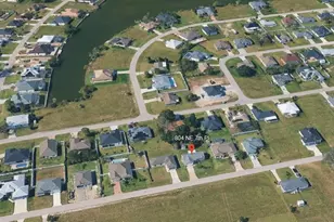 804 NE 7th Pl, Cape Coral, FL 33909 - Photo 31