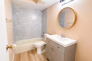 804 NE 7th Pl, Cape Coral, FL 33909 - Photo 19