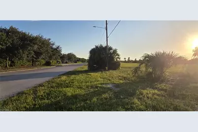 1829 NE 10th Ter, Cape Coral, FL 33909 - Photo 5