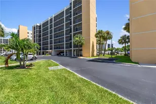 4421 Bay Beach Ln, Fort Myers Beach, FL 33931 - Photo 15