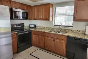 1224 SE 22nd Pl, Cape Coral, FL 33990 - Photo 5