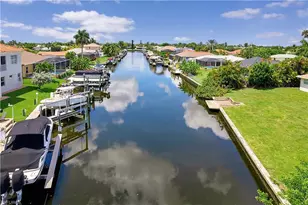 103 SW 39th St, Cape Coral, FL 33914 - Photo 47