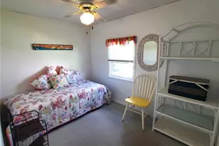 865 Moonlight Dr, North Fort Myers, FL 33917 - Photo 11
