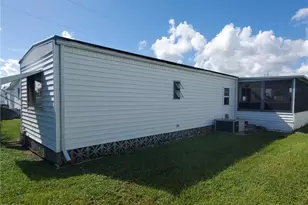 865 Moonlight Dr, North Fort Myers, FL 33917 - Photo 19