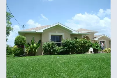 905 SW 8th Ct, Cape Coral, FL 33991 - Photo 1