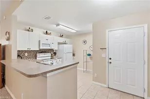 4259 Bellasol Cir, Fort Myers, FL 33916 - Photo 9