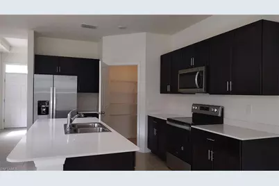 816 Friendship Cir, Labelle, FL 33935 - Photo 5