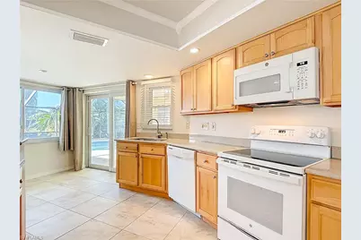 144 SW 38th Ter, Cape Coral, FL 33914 - Photo 9
