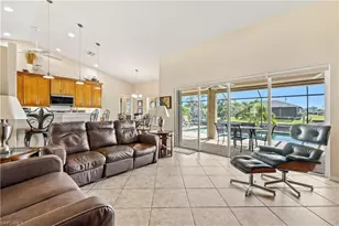 1633 NW 39th Ave, Cape Coral, FL 33993 - Photo 9