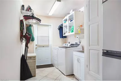 901 SW 51st Ter, Cape Coral, FL 33914 - Photo 23