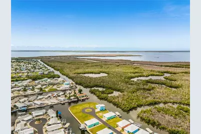 2970 Trawler Ln, Saint James City, FL 33956 - Photo 3