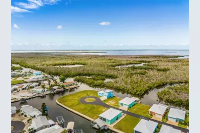 2990 Trawler Ln, Saint James City, FL 33956 - Photo 3