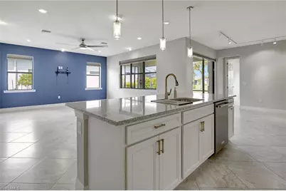 11752 Bowes Cir, Fort Myers, FL 33913 - Photo 7