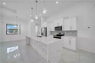 24 Chiquita Blvd S, Cape Coral, FL 33991 - Photo 11
