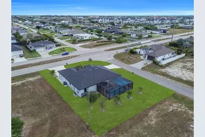 24 Chiquita Blvd S, Cape Coral, FL 33991 - Photo 3