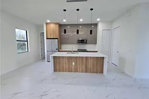 504 W 11th St, Lehigh Acres, FL 33972 - Photo 5
