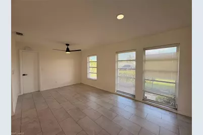 334 SE 47th Ter, Cape Coral, FL 33904 - Photo 5
