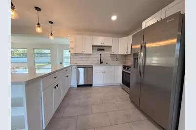 334 SE 47th Ter, Cape Coral, FL 33904 - Photo 11