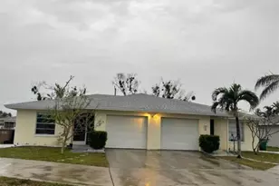 335 Tarpon Dr, Cape Coral, FL 33904 - Photo 1